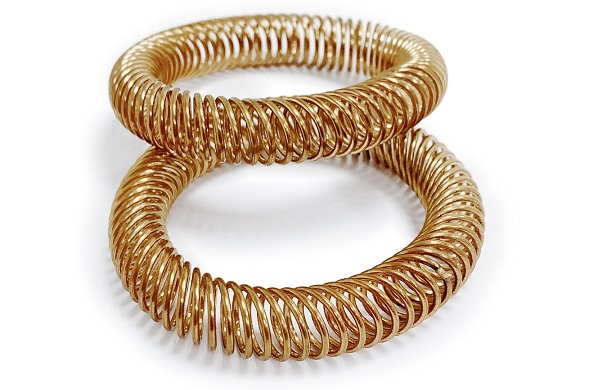 泛塞封觸指彈簧