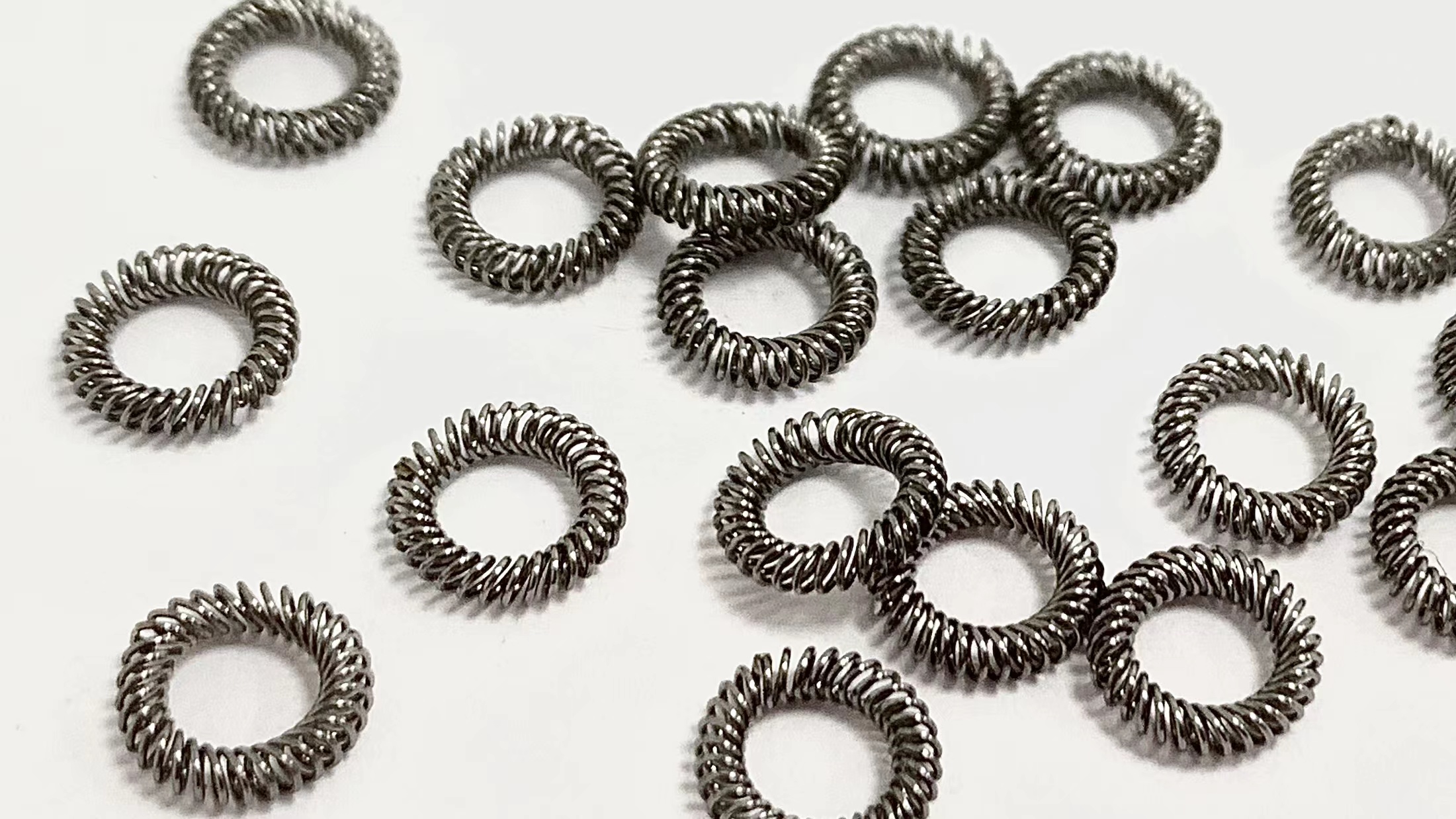 泛塞封斜圈彈簧